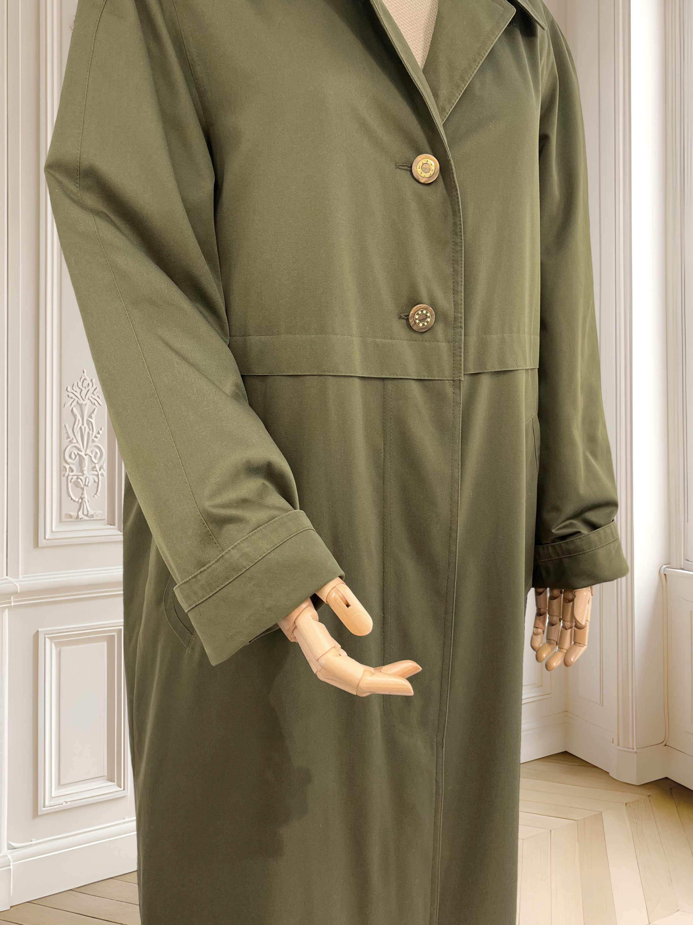 Trench coat cu căptușeală matlasată mărimea L