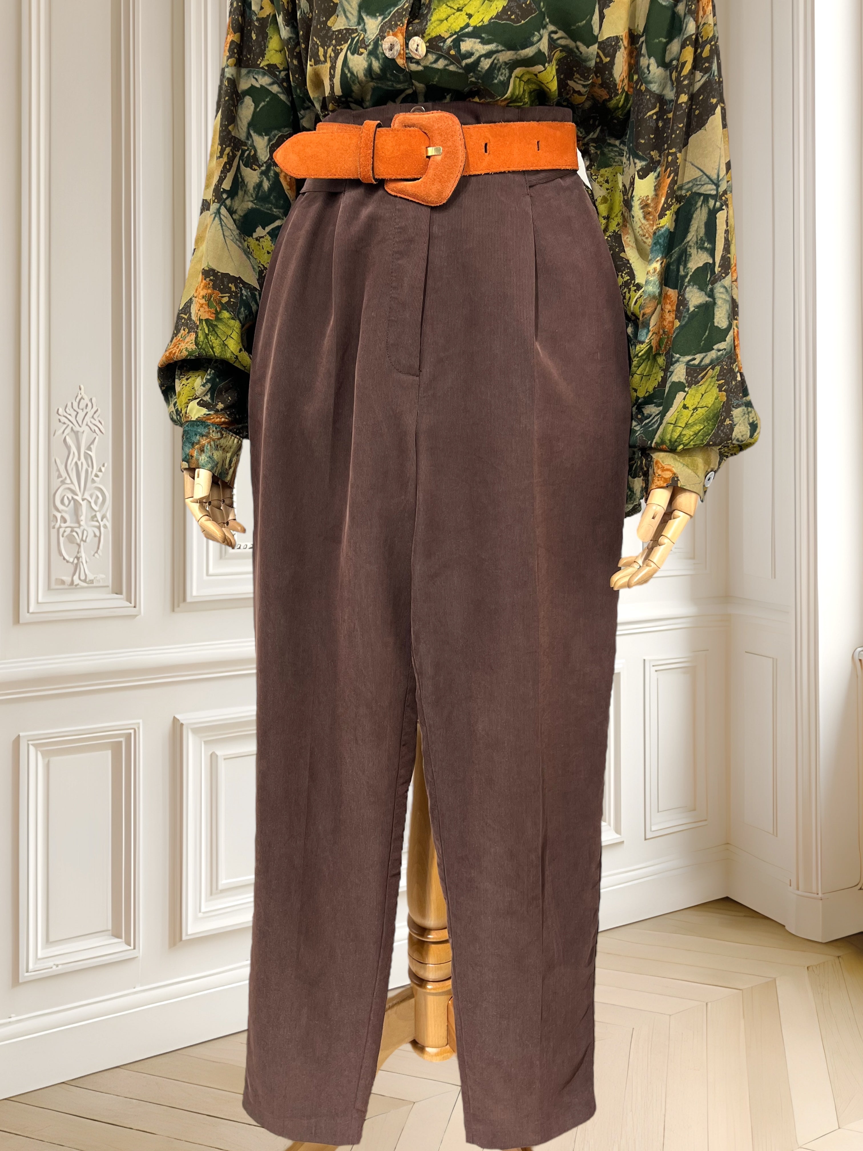 Pantaloni maronii mărimea S
