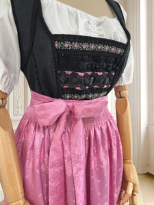 Rochie bavareză cu șorț roz mărimea M