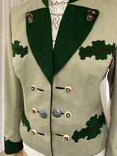 Încarcă imaginea în vizualizatorul Galerie, Sacou vintage olive potrivit pentru S/M
