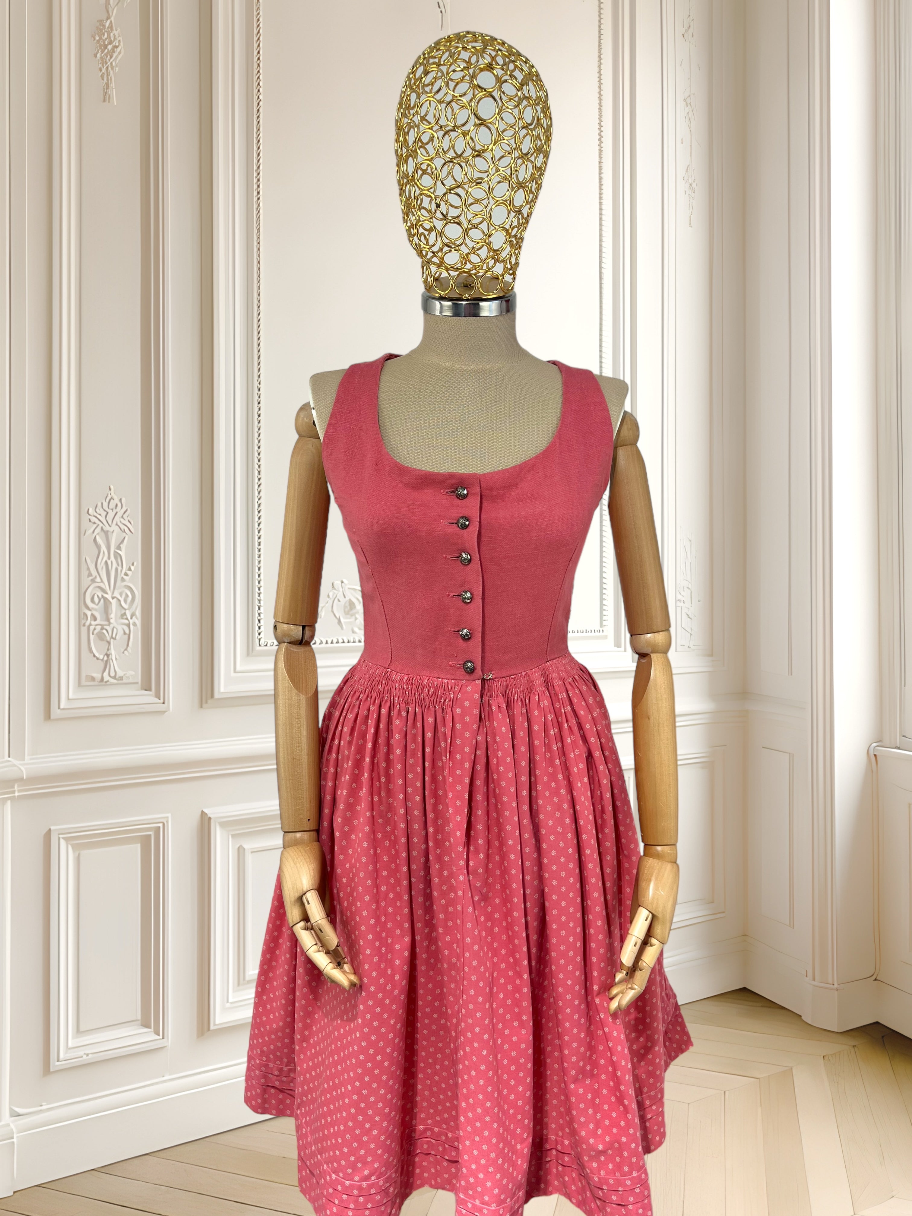 Rochie bavareză lucrată manual mărimea S