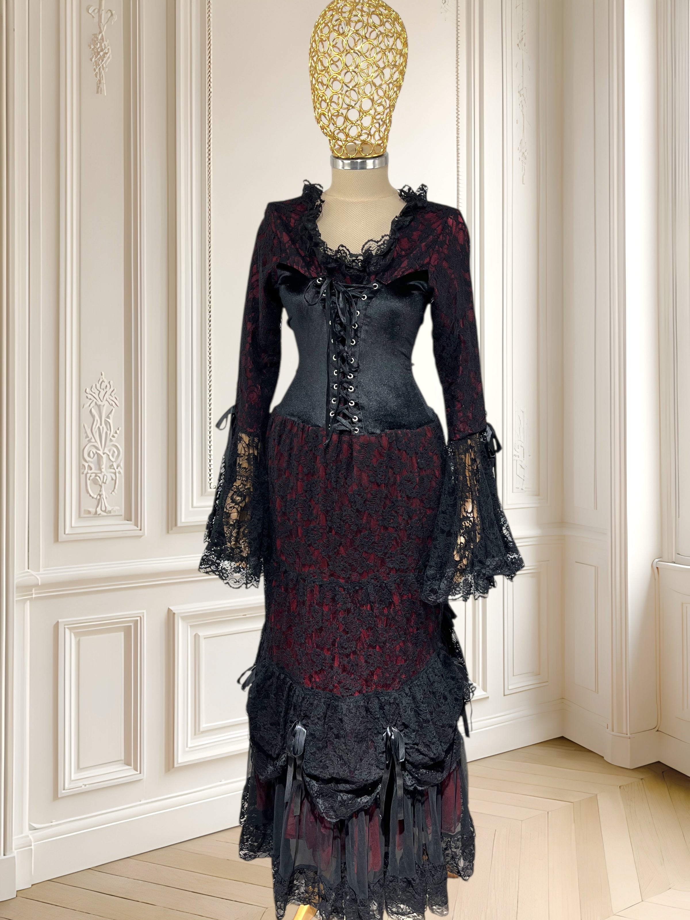 Rochie din dantelă cu corset potrivită pentru S/M