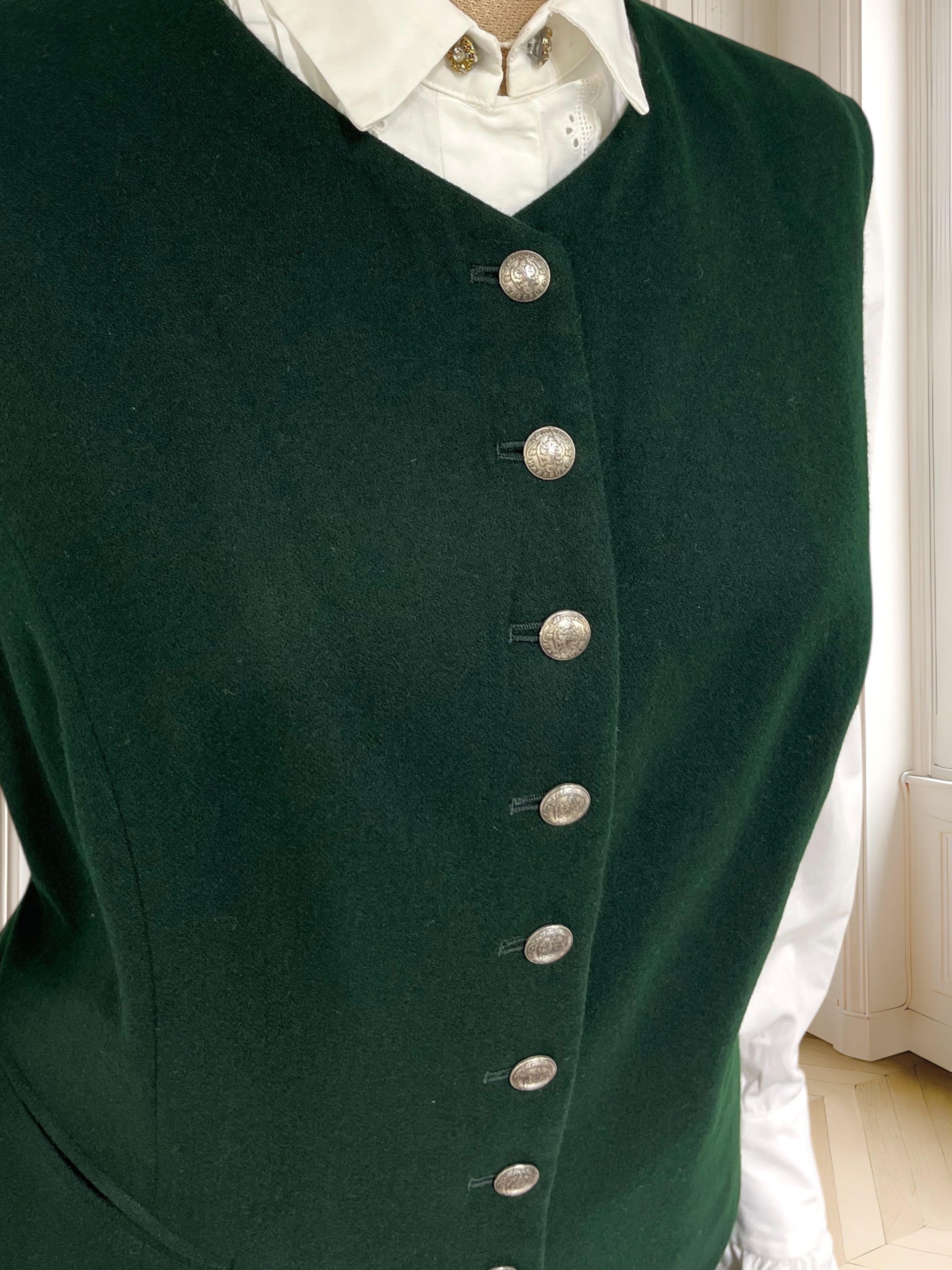 Vestă vintage din lână pură mărimea L