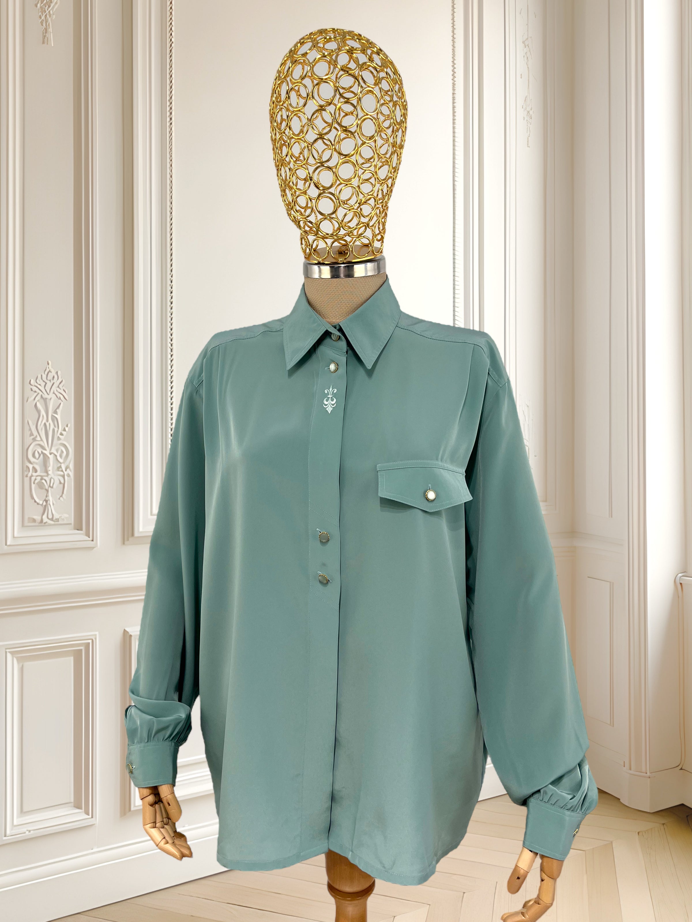 Cămașă vintage cu aspect perlat potrivită pentru L/XL