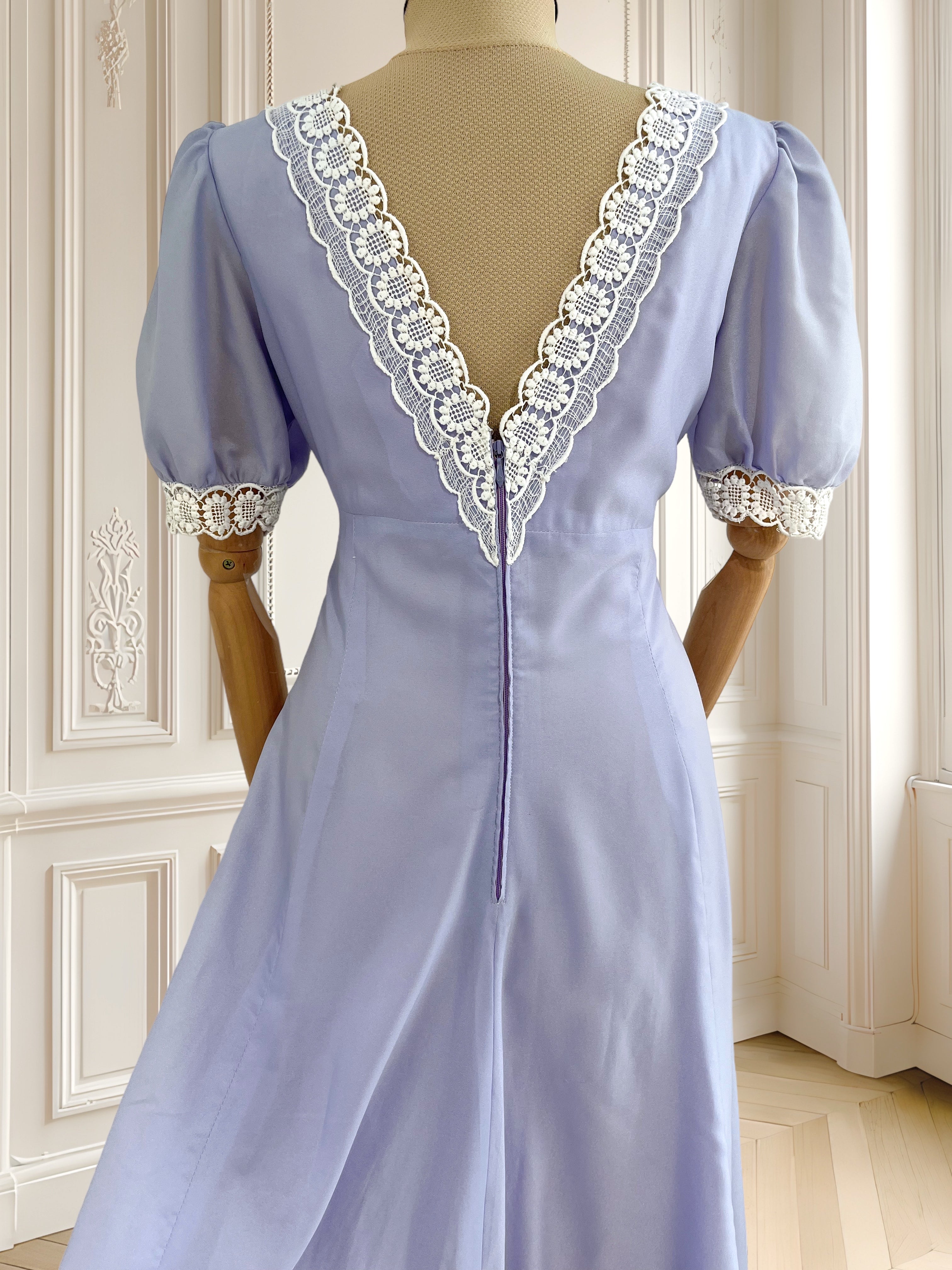 Rochie vintage lucrată manual mărimea M