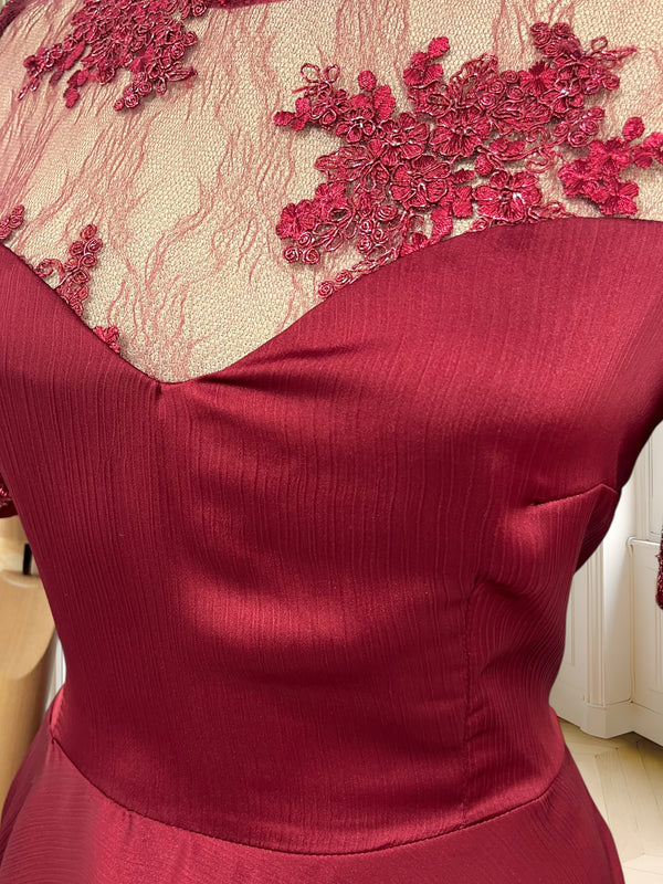 Rochie elegantă cu dantelă mărimea L