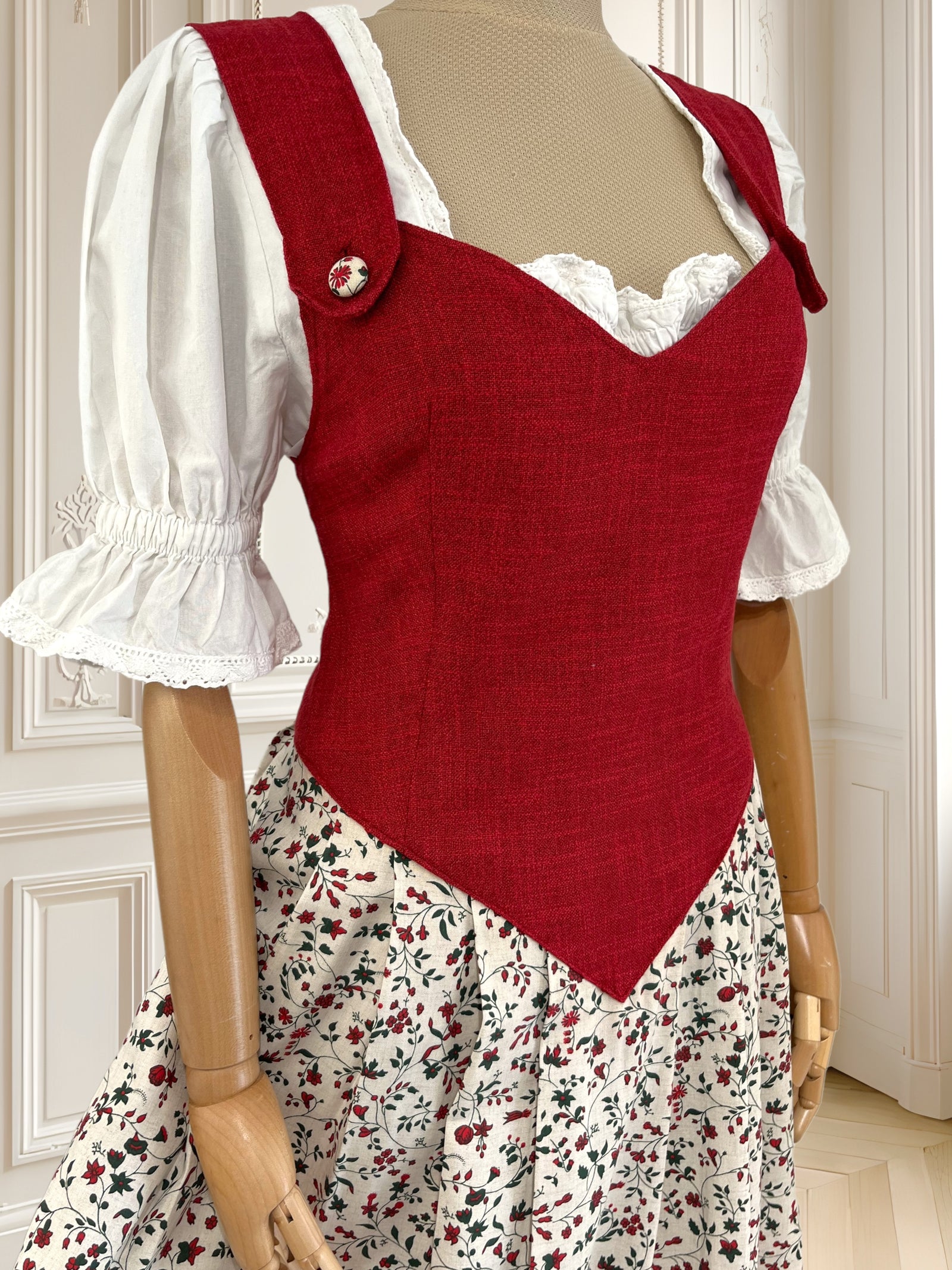 Rochie vintage lucrată manual mărimea M