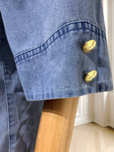 Încarcă imaginea în vizualizatorul Galerie, Cămașă vintage din denim potrivită pentru M/L
