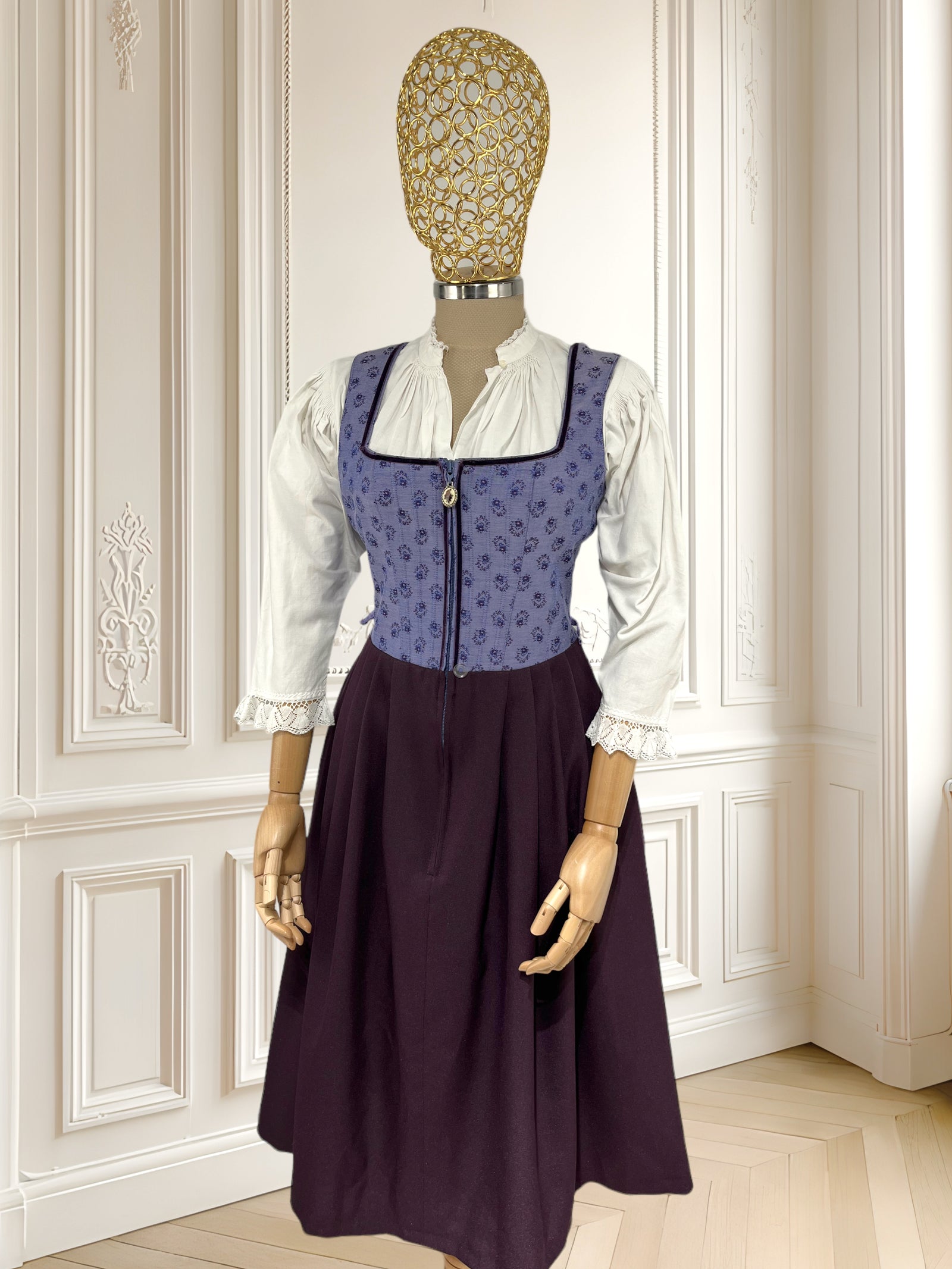 Rochie bavareză mov mărimea S