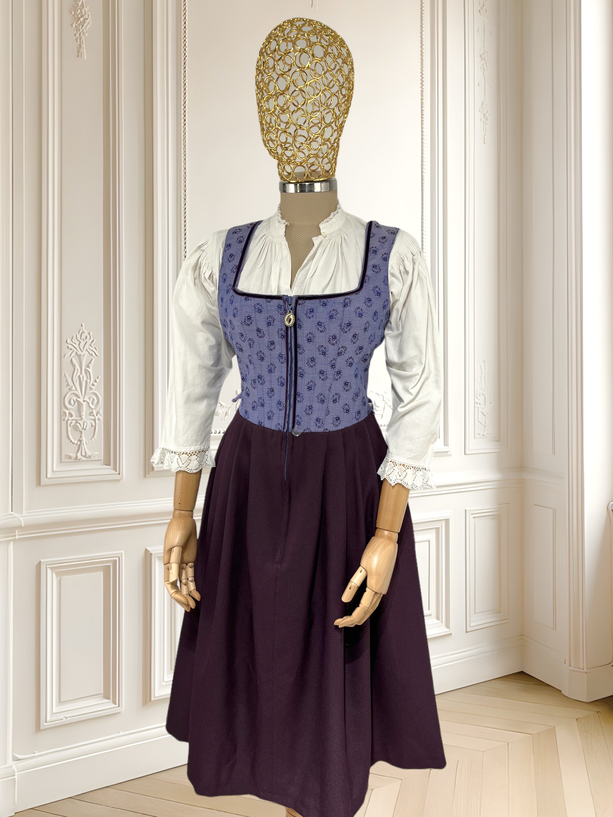 Rochie bavareză mov mărimea S