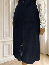 Încarcă imaginea în vizualizatorul Galerie, Fustă vintage din lână pură mărimea L
