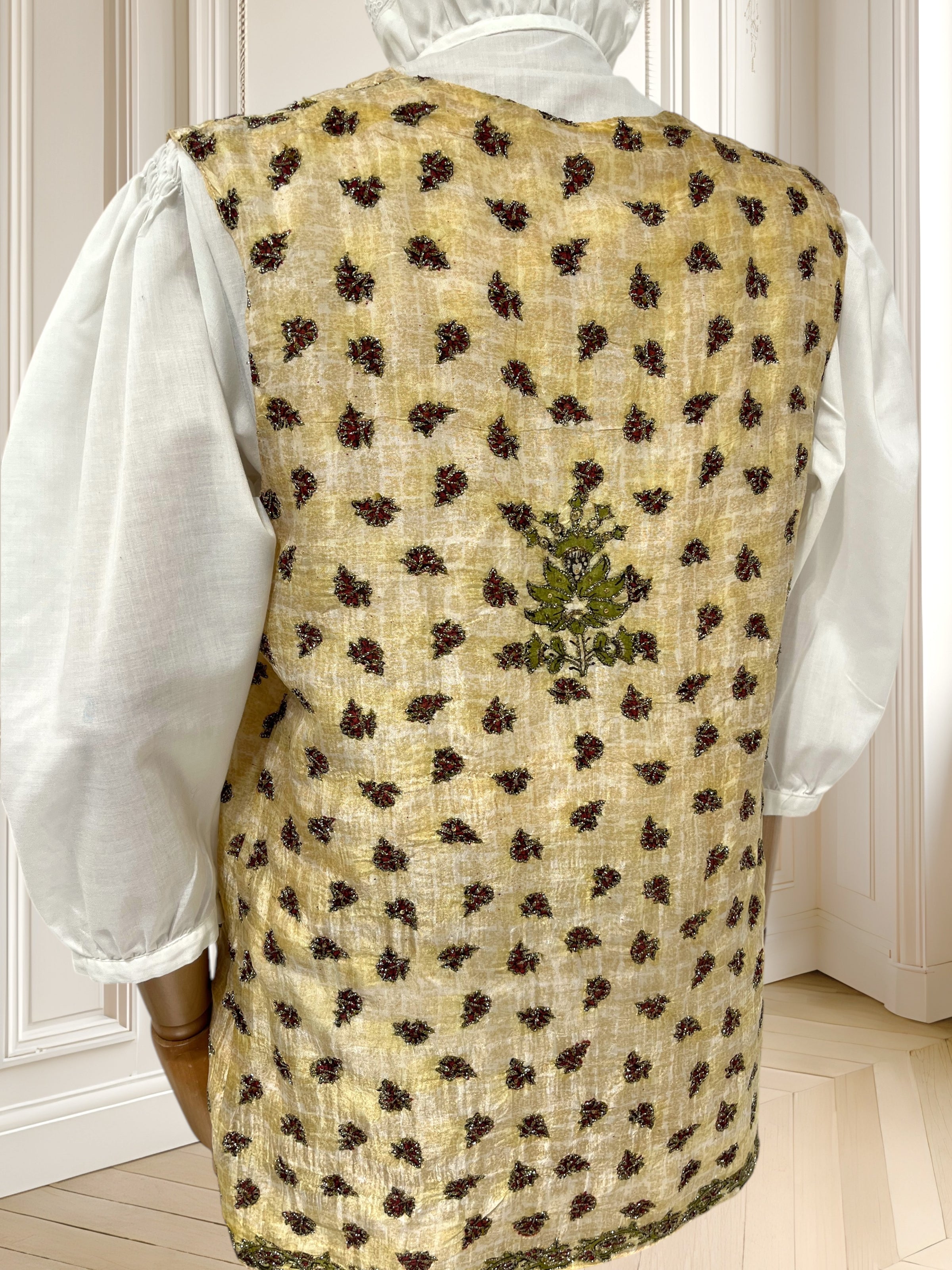 Vestă vintage din mătase naturală lucrată manual mărimea M