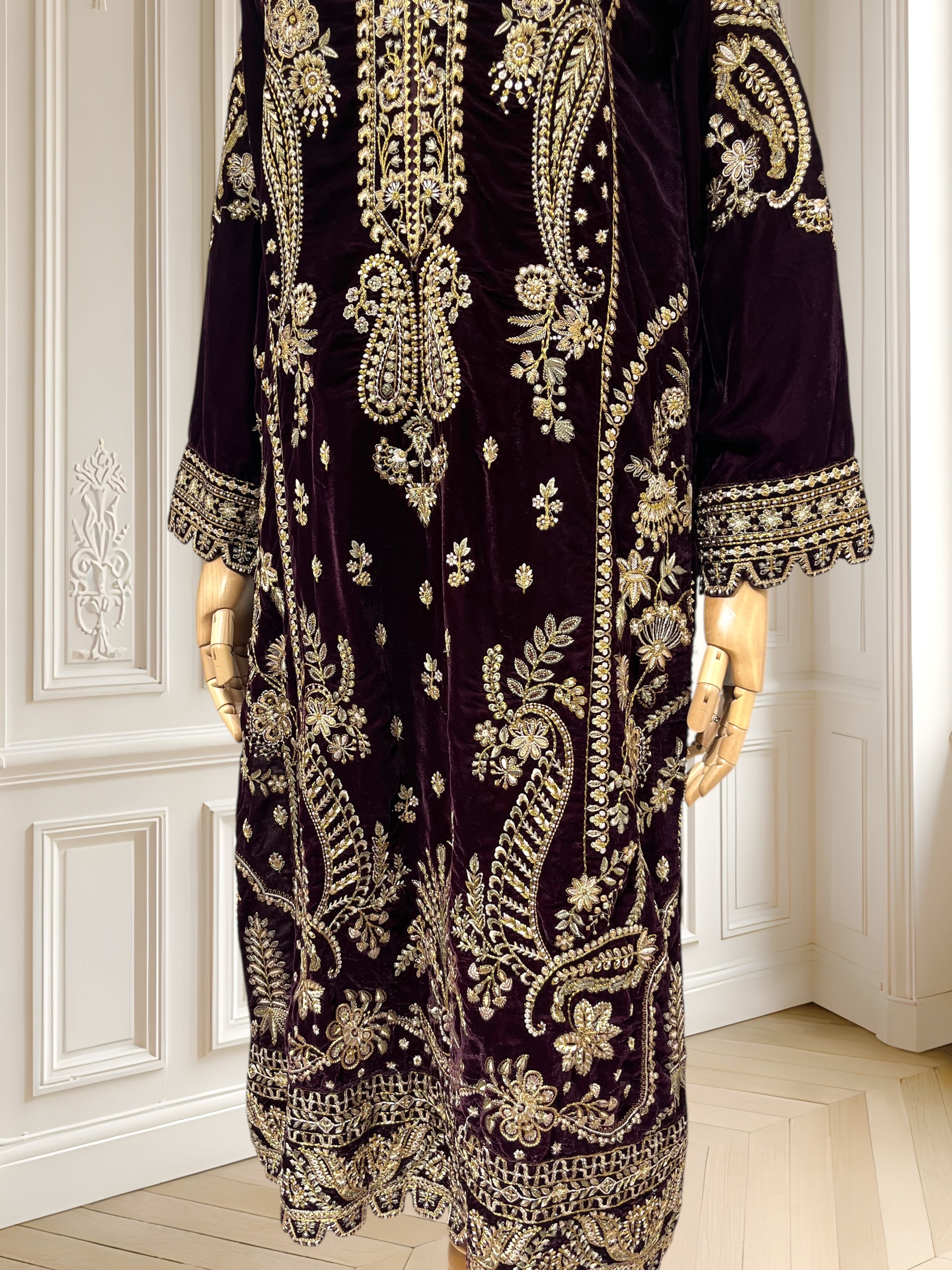 Rochie din catifea de inspirație orientală mărimea S