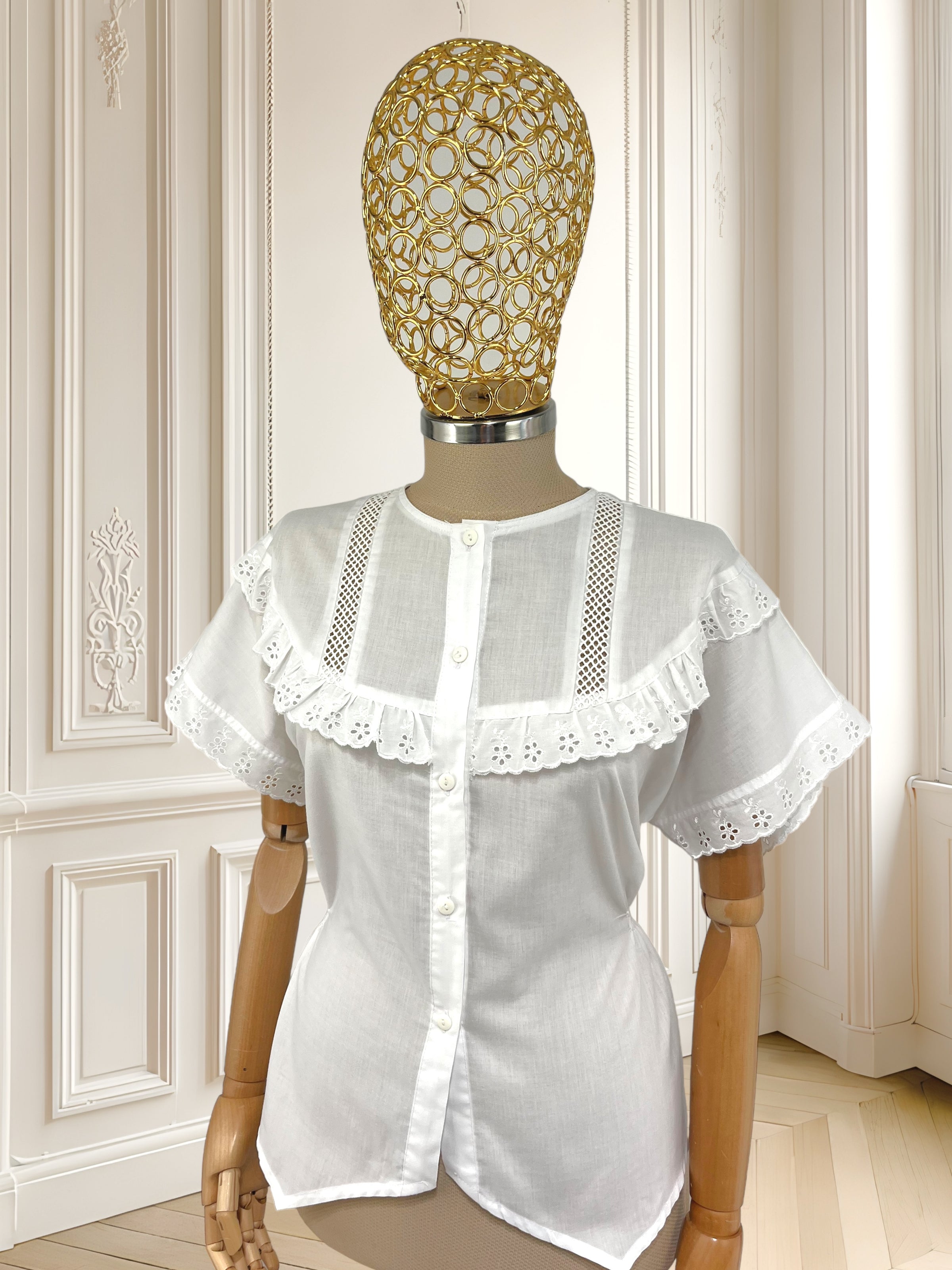 Cămașă albă cu broderie mărimea L
