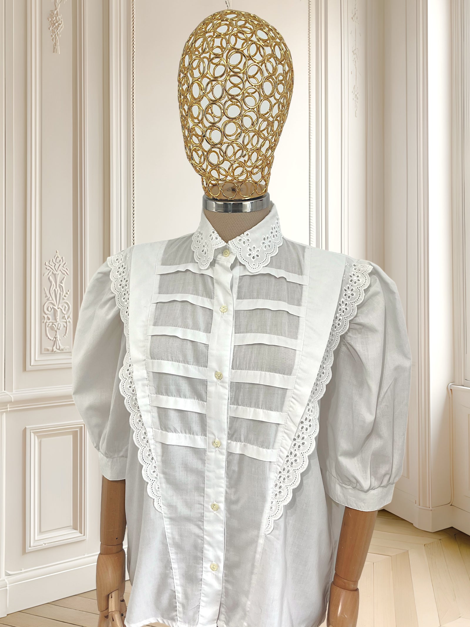 Cămașă vintage cu broderie mărimea L