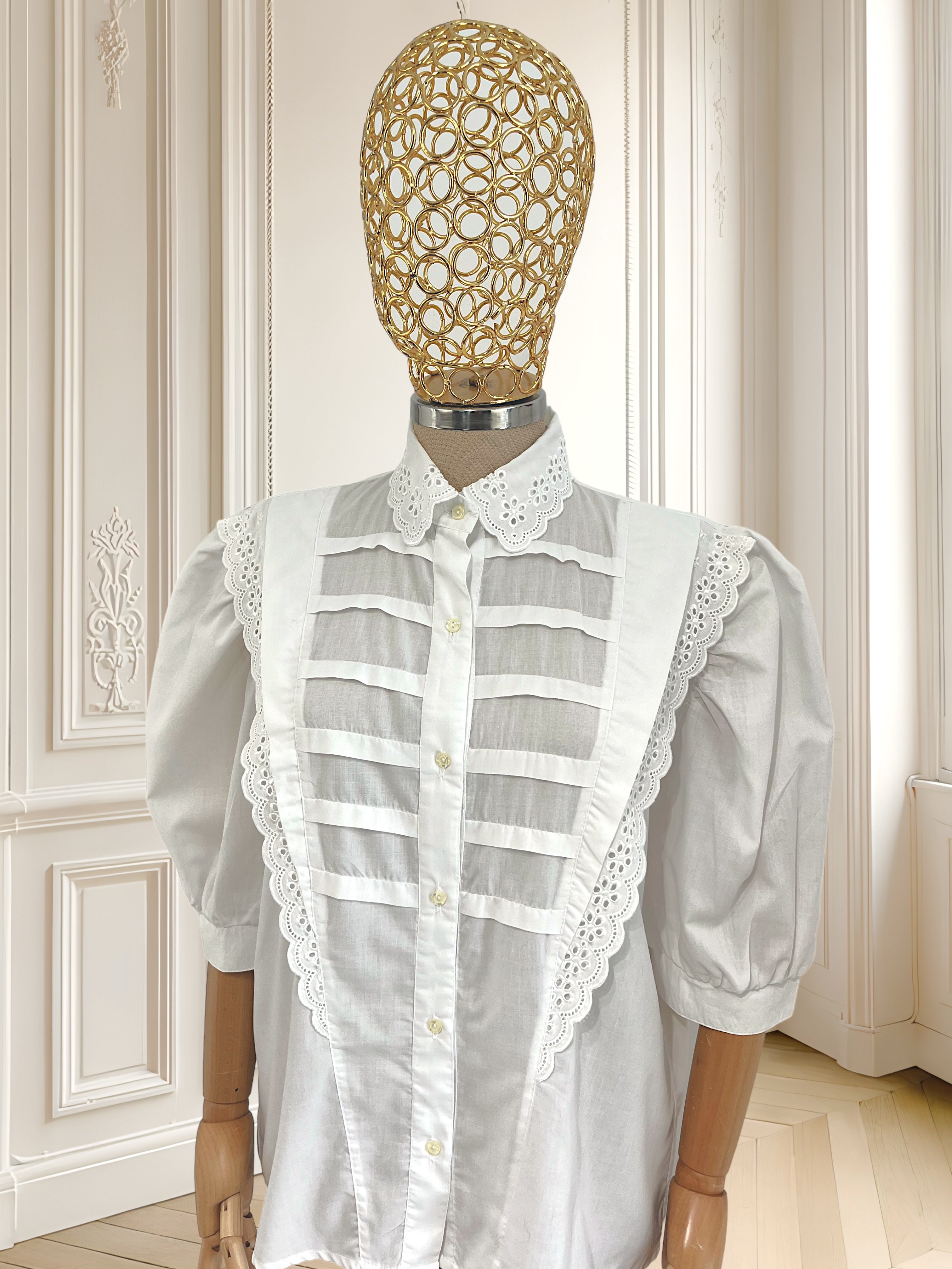 Cămașă vintage cu broderie mărimea L