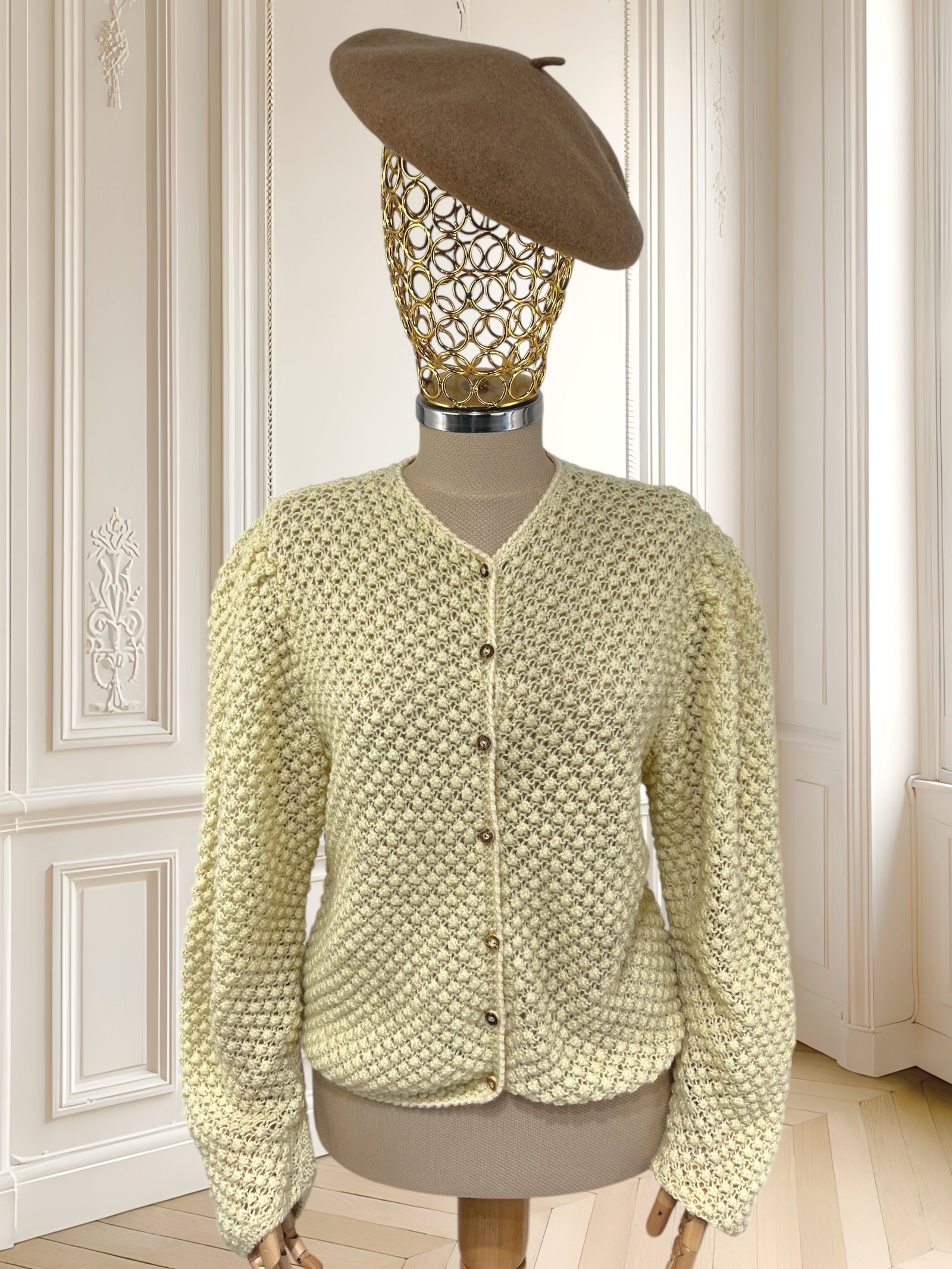 Cardigan vintage lucrat manual mărimea M
