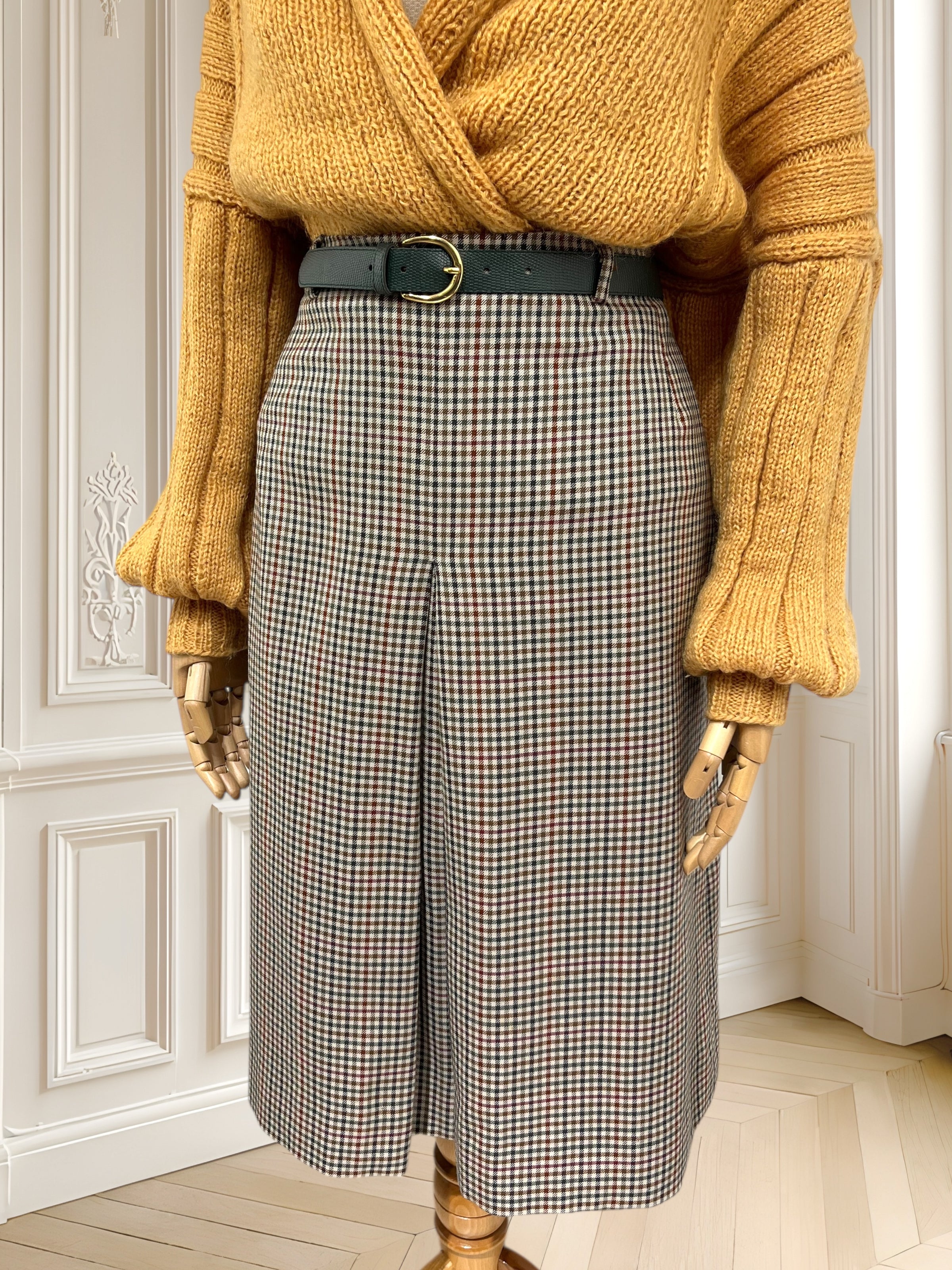 Fustă vintage din lână pură mărimea M