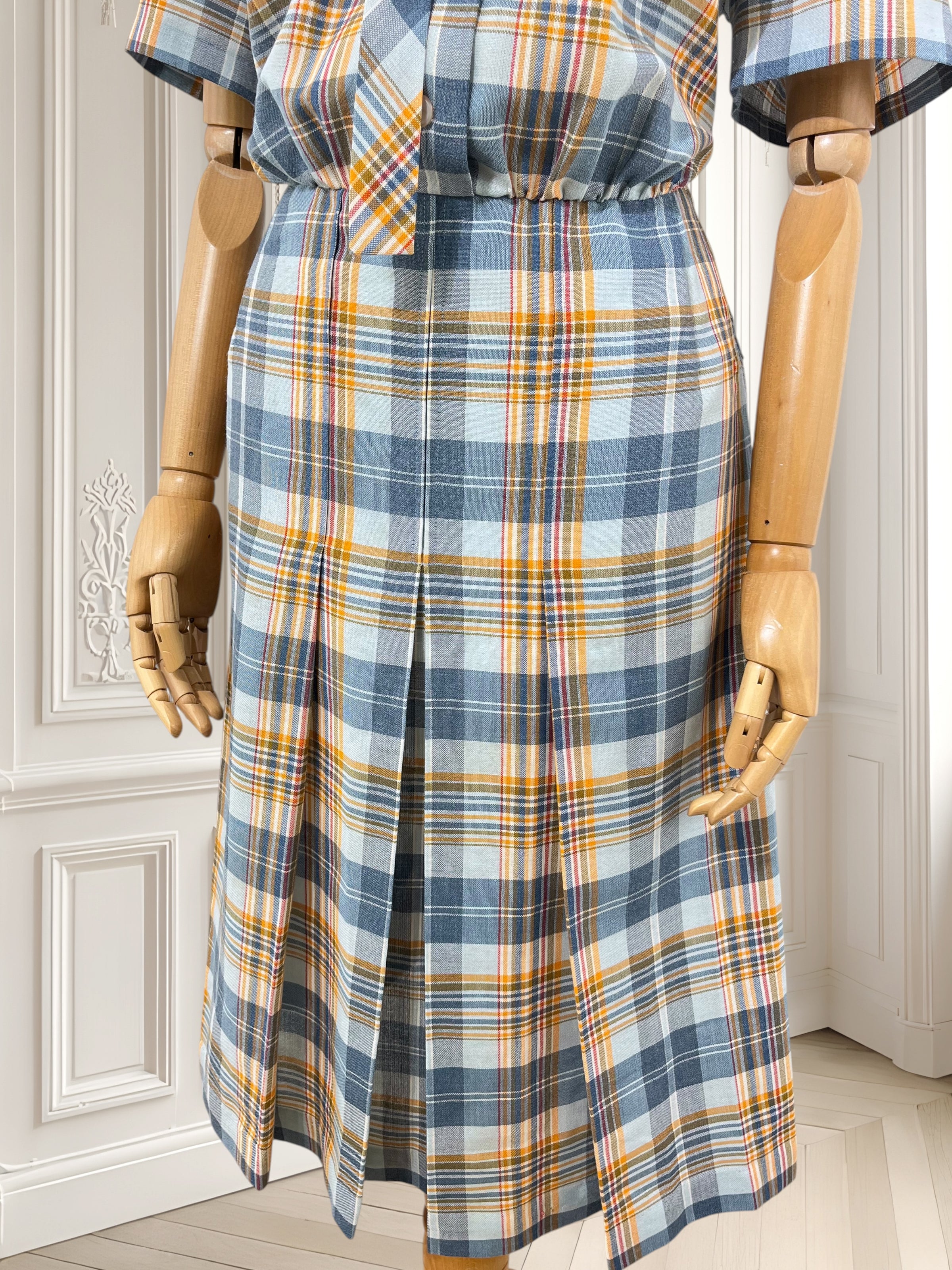 Rochie vintage în carouri mărimea M