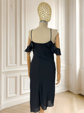 Încarcă imaginea în vizualizatorul Galerie, Rochie asimetrică neagră mărimea S
