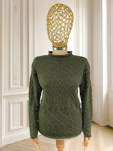 Încarcă imaginea în vizualizatorul Galerie, Bluză tricotată din amestec de lână mărimea S
