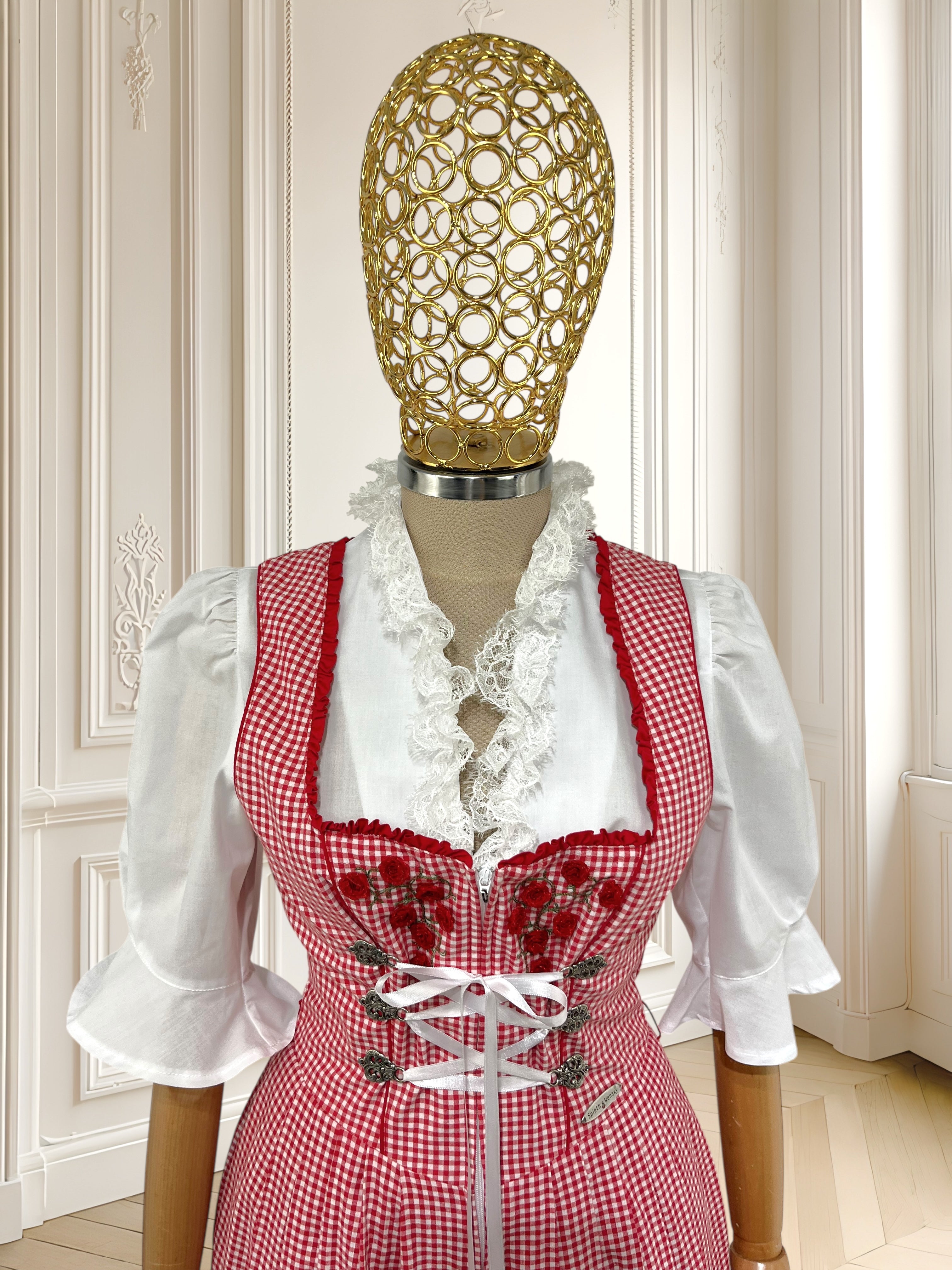 Rochie bavareză cu top alb mărimea S