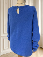 Încarcă imaginea în vizualizatorul Galerie, Bluză albastră din cașmir mărimea L

