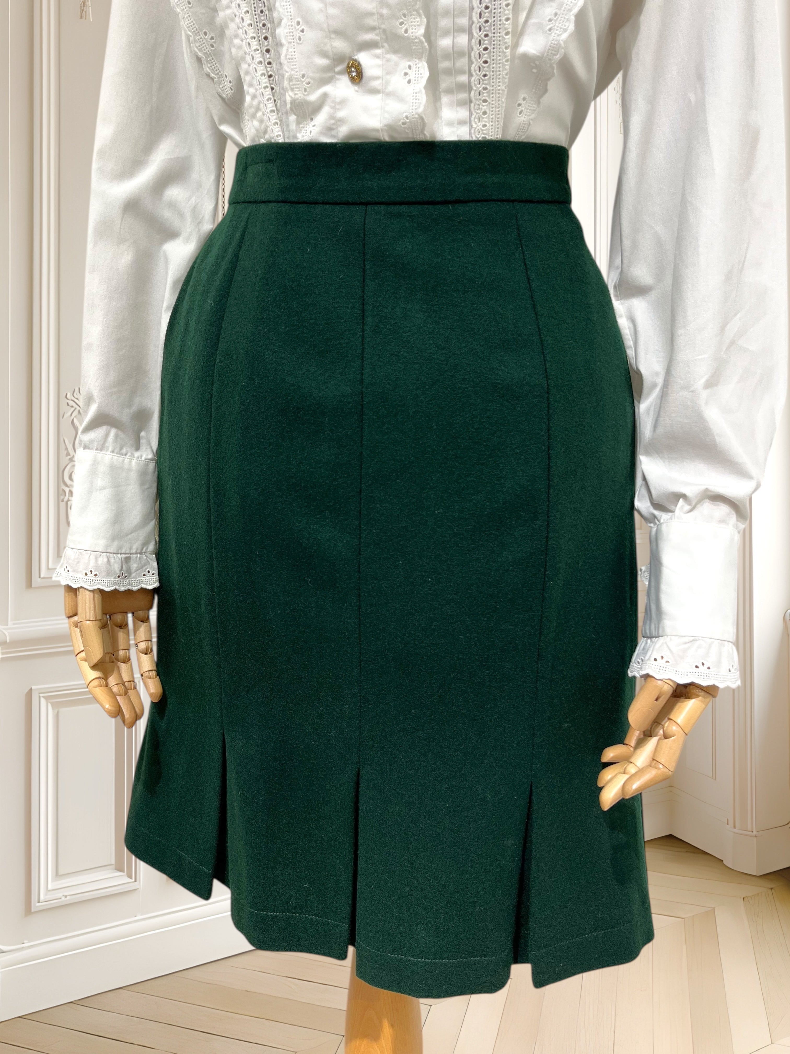 Fustă vintage din lână extrafină de merino mărimea M