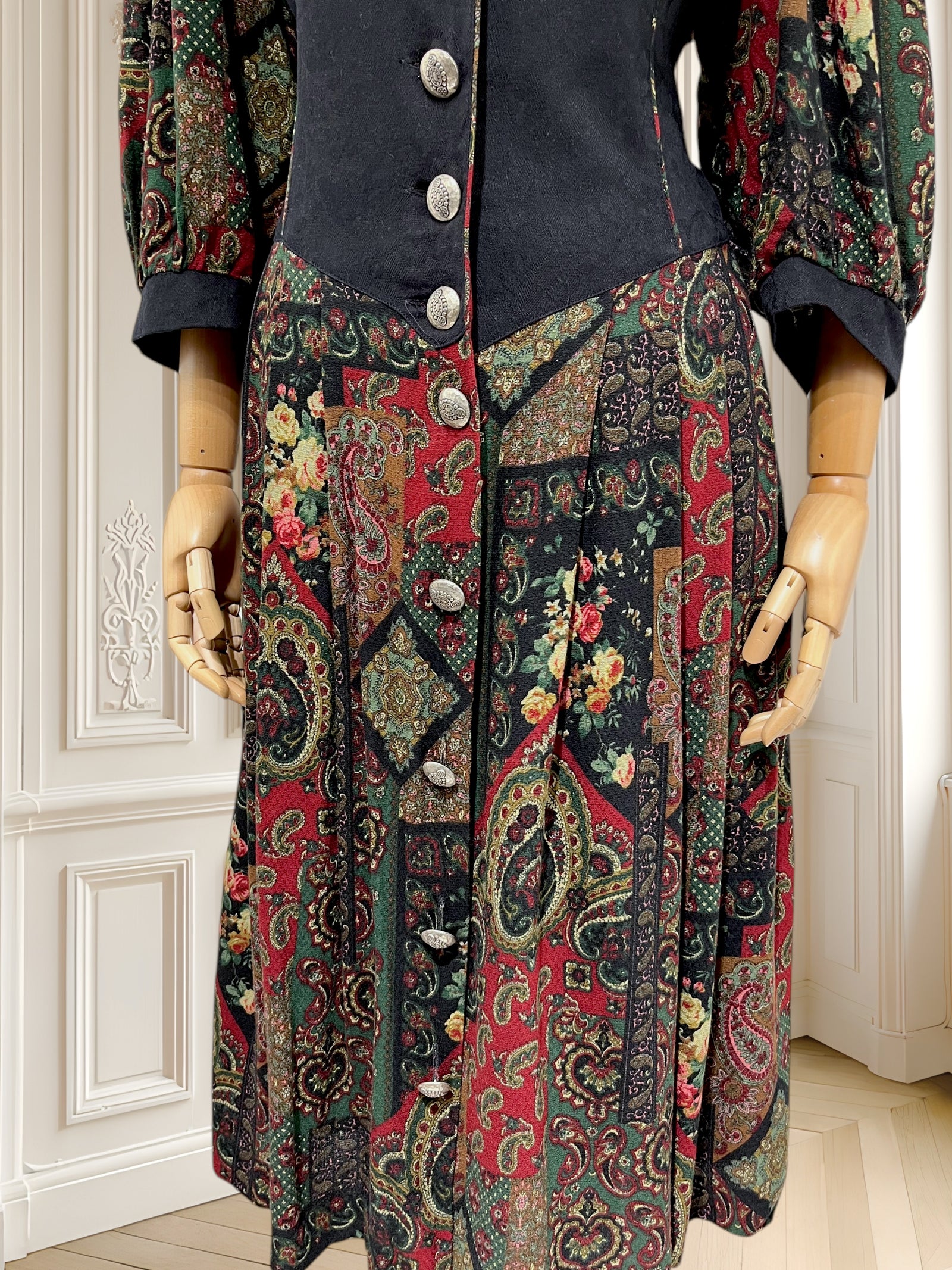Rochie vintage din vâscoză și lână mărimea L