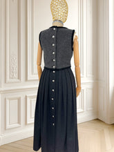 Încarcă imaginea în vizualizatorul Galerie, Rochie vintage din lână mărimea S
