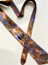Încarcă imaginea în vizualizatorul Galerie, Cravată în culori de toamnă
