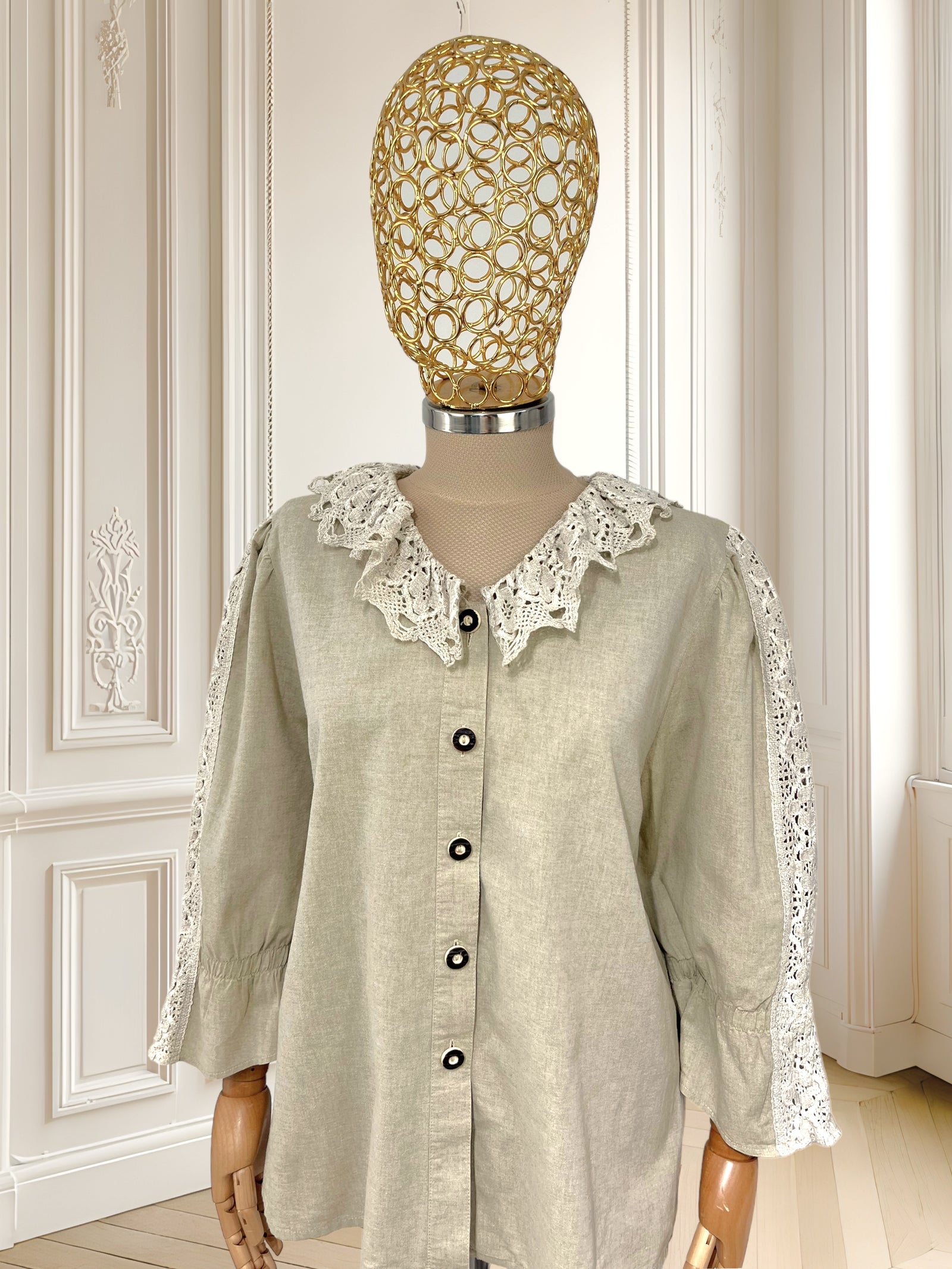 Cămașă vintage cu broderie mărimea XL