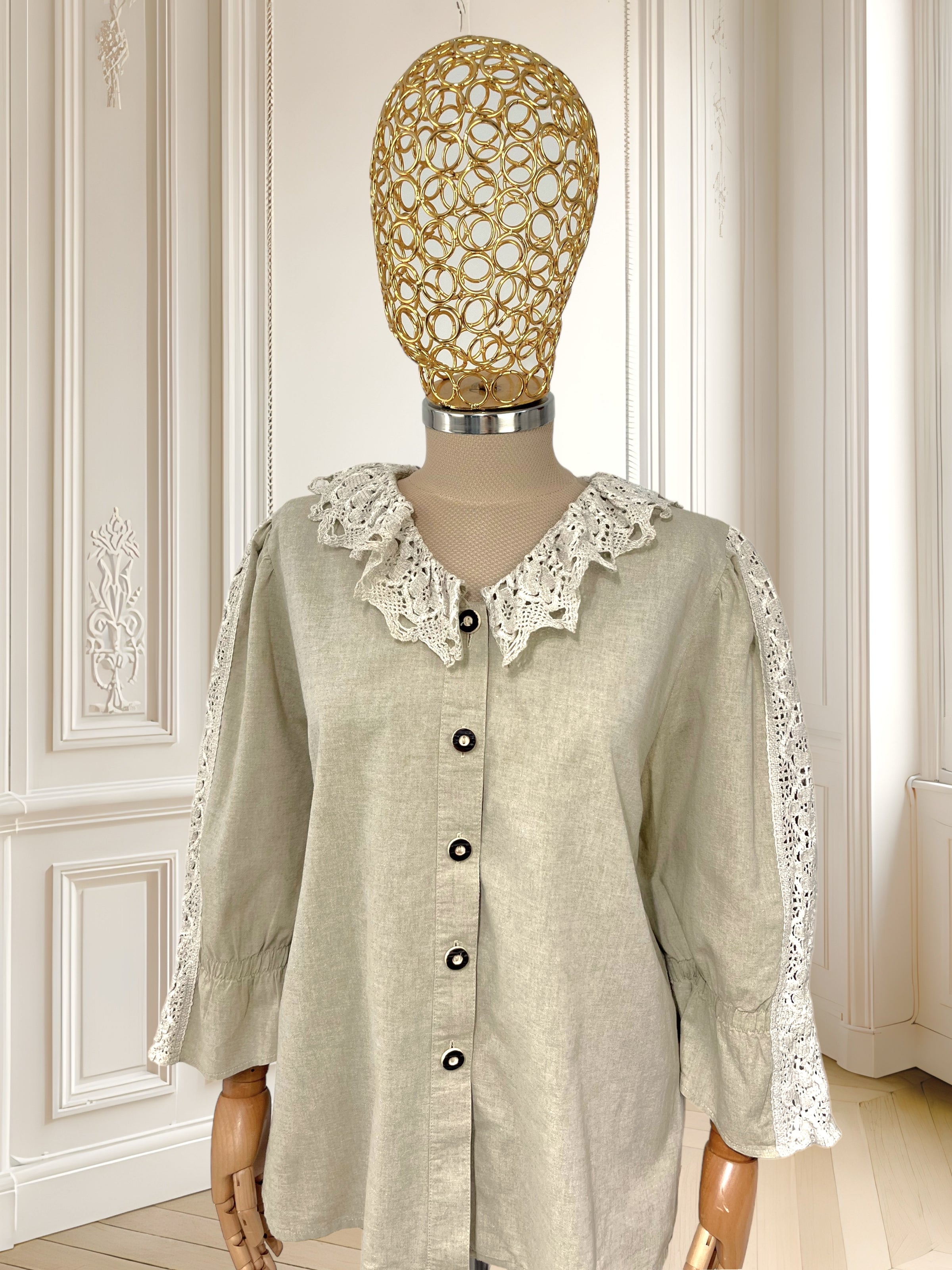 Cămașă vintage cu broderie mărimea XL