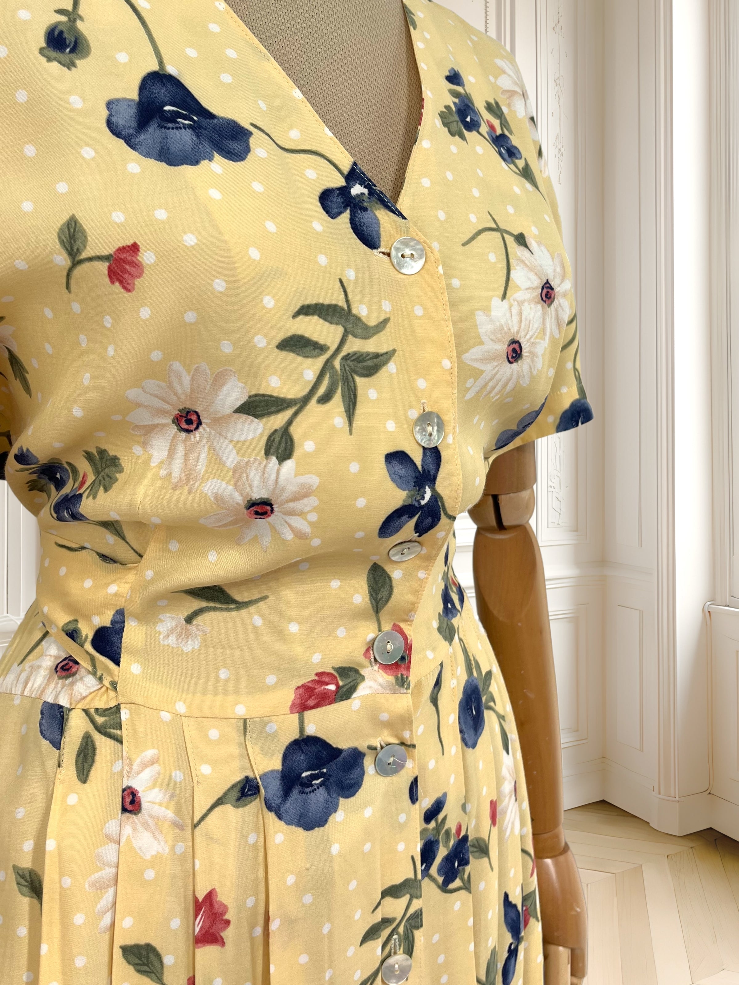 Rochie vaporoasă din vâscoză potrivită pentru M/L