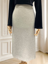 Încarcă imaginea în vizualizatorul Galerie, Fustă elastică din lână și angora potrivită pentru M/L
