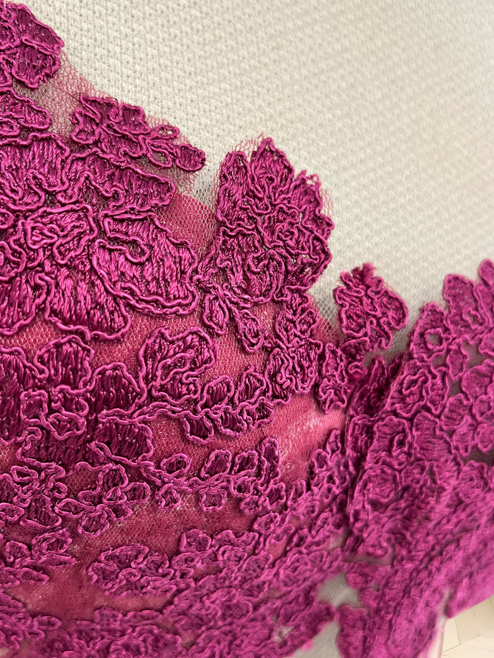 Rochie de gală cu dantelă aplicată potrivită pentru XS/S