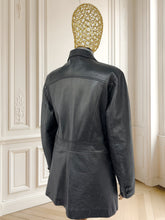 Încarcă imaginea în vizualizatorul Galerie, Jachetă din piele + cravată din mătase cadou mărimea M
