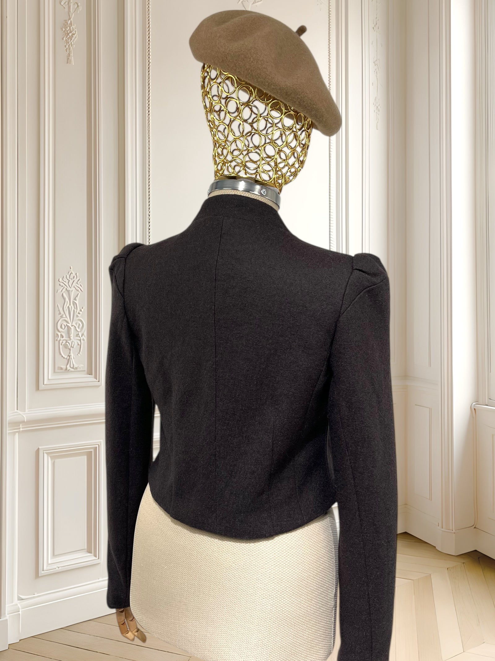 Sacou cropped potrivit pentru S/M