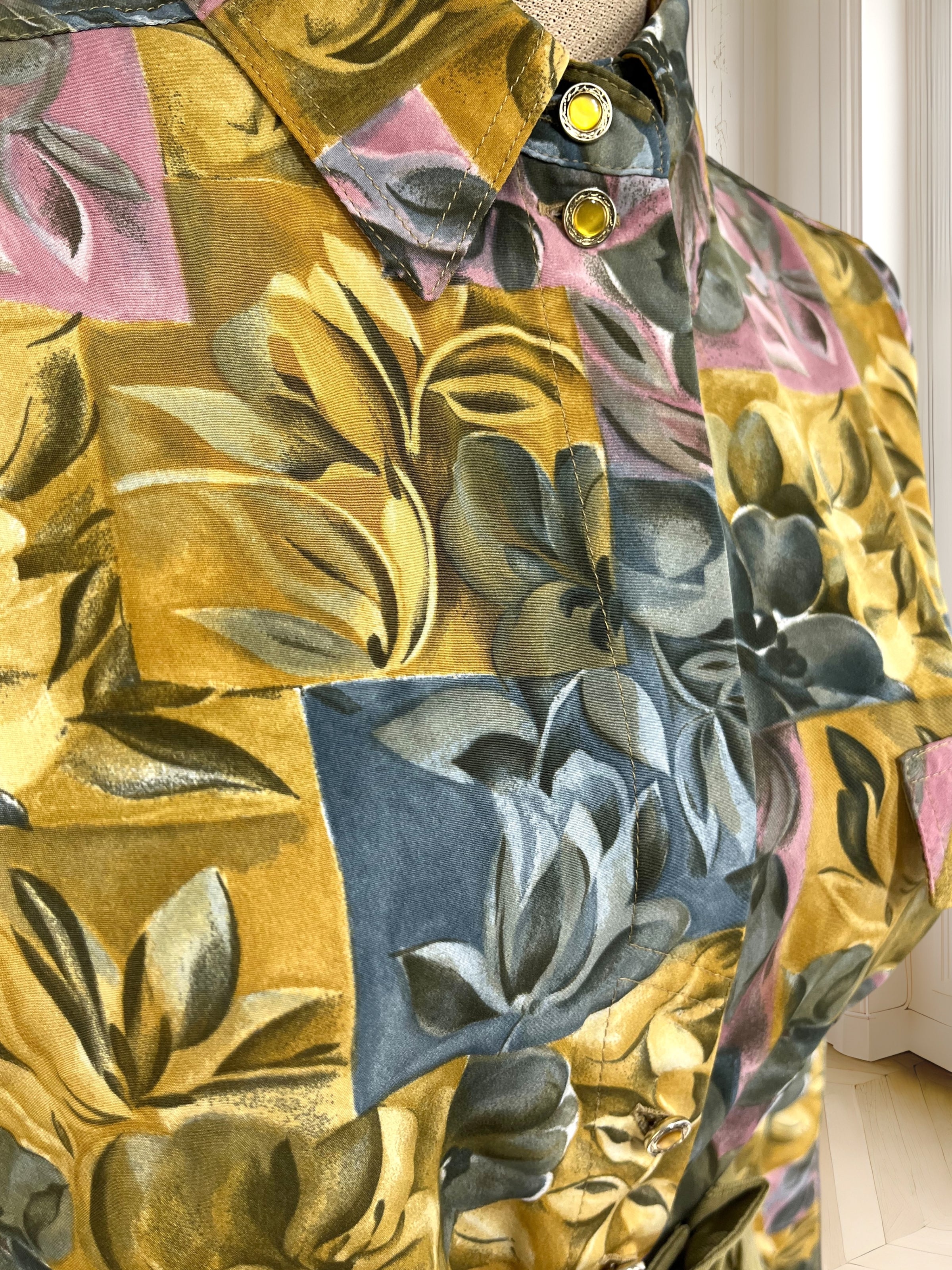 Cămașă vintage cu print floral mărimea XL