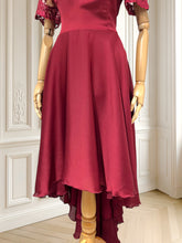 Încarcă imaginea în vizualizatorul Galerie, Rochie elegantă cu dantelă mărimea L
