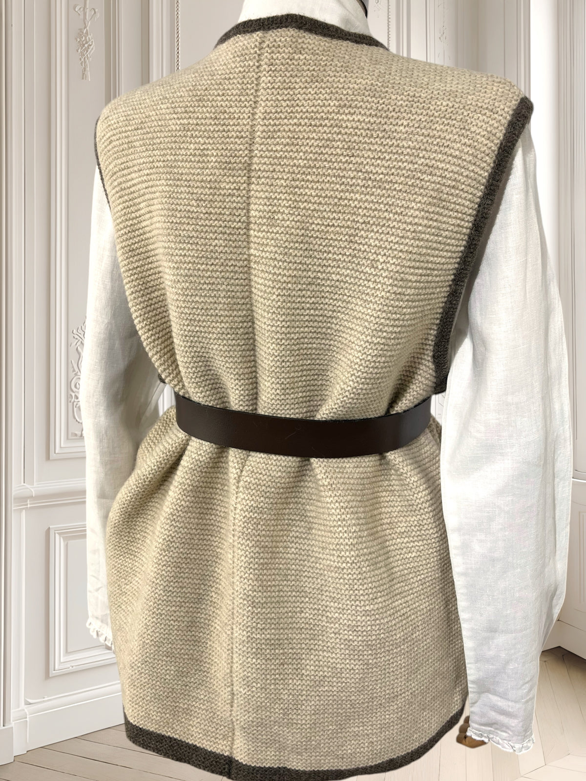 Vestă vintage din lână mărimea L