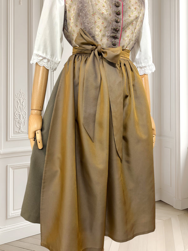 Rochie bavareză arămie mărimea M