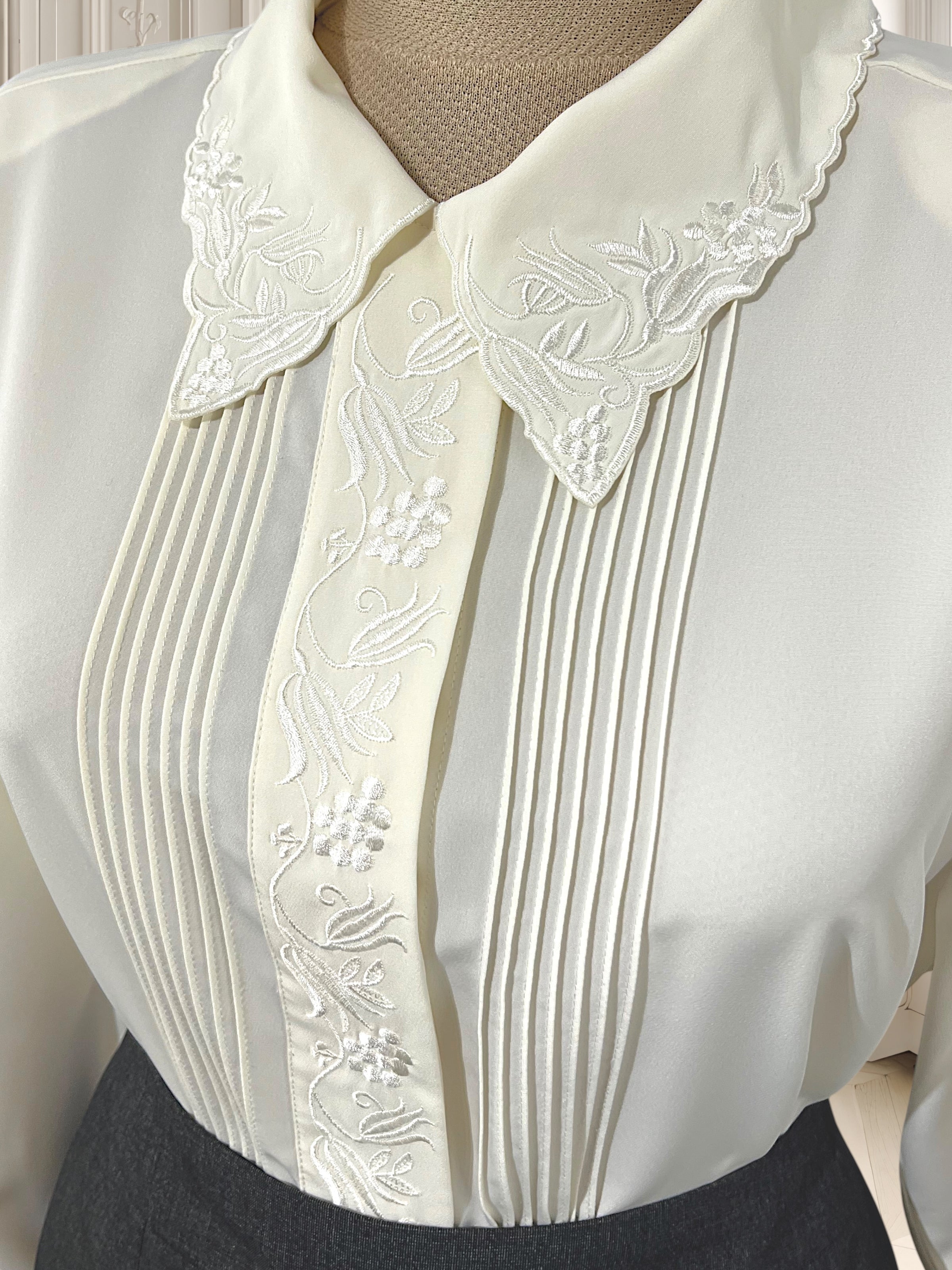 Cămașă vintage cu broderie potrivită pentru L/XL