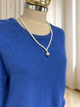 Încarcă imaginea în vizualizatorul Galerie, Bluză albastră din cașmir mărimea L
