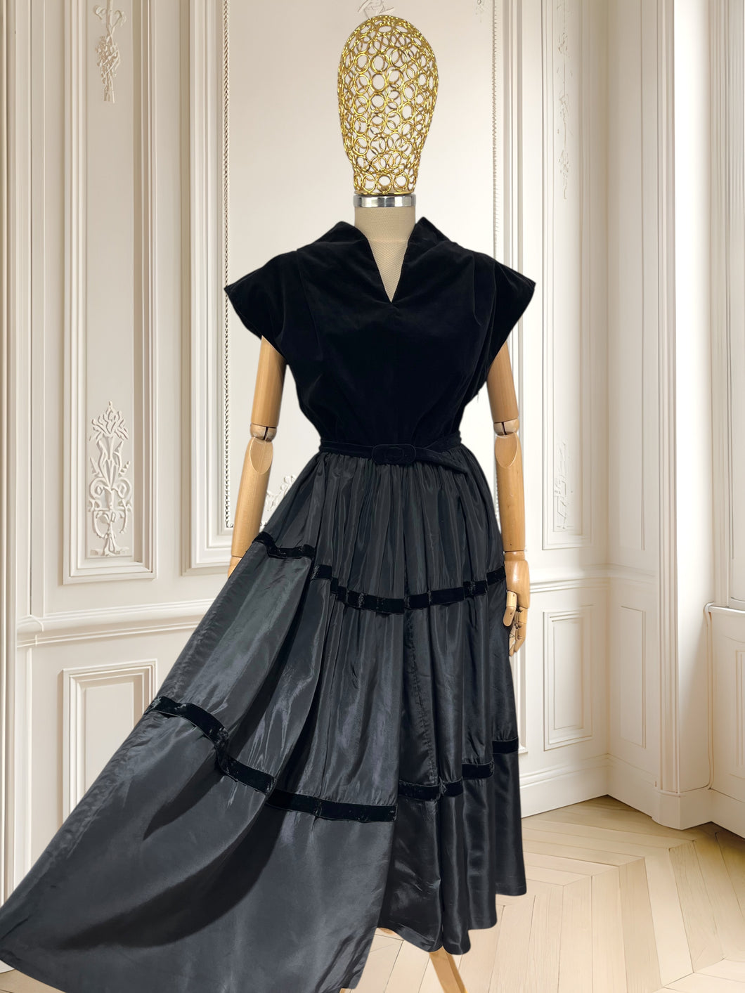 Rochie vintage lucrată manual mărimea M