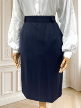 Încarcă imaginea în vizualizatorul Galerie, Fustă bleumarin din lână pură mărimea S
