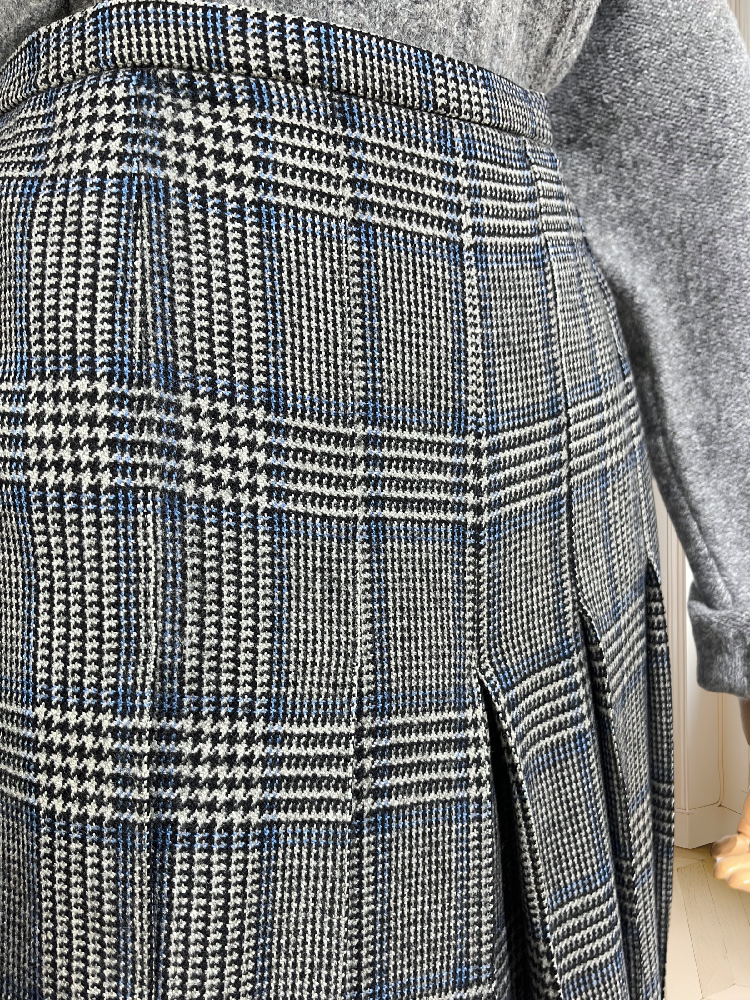 Fustă pantalon din lână mărimea M