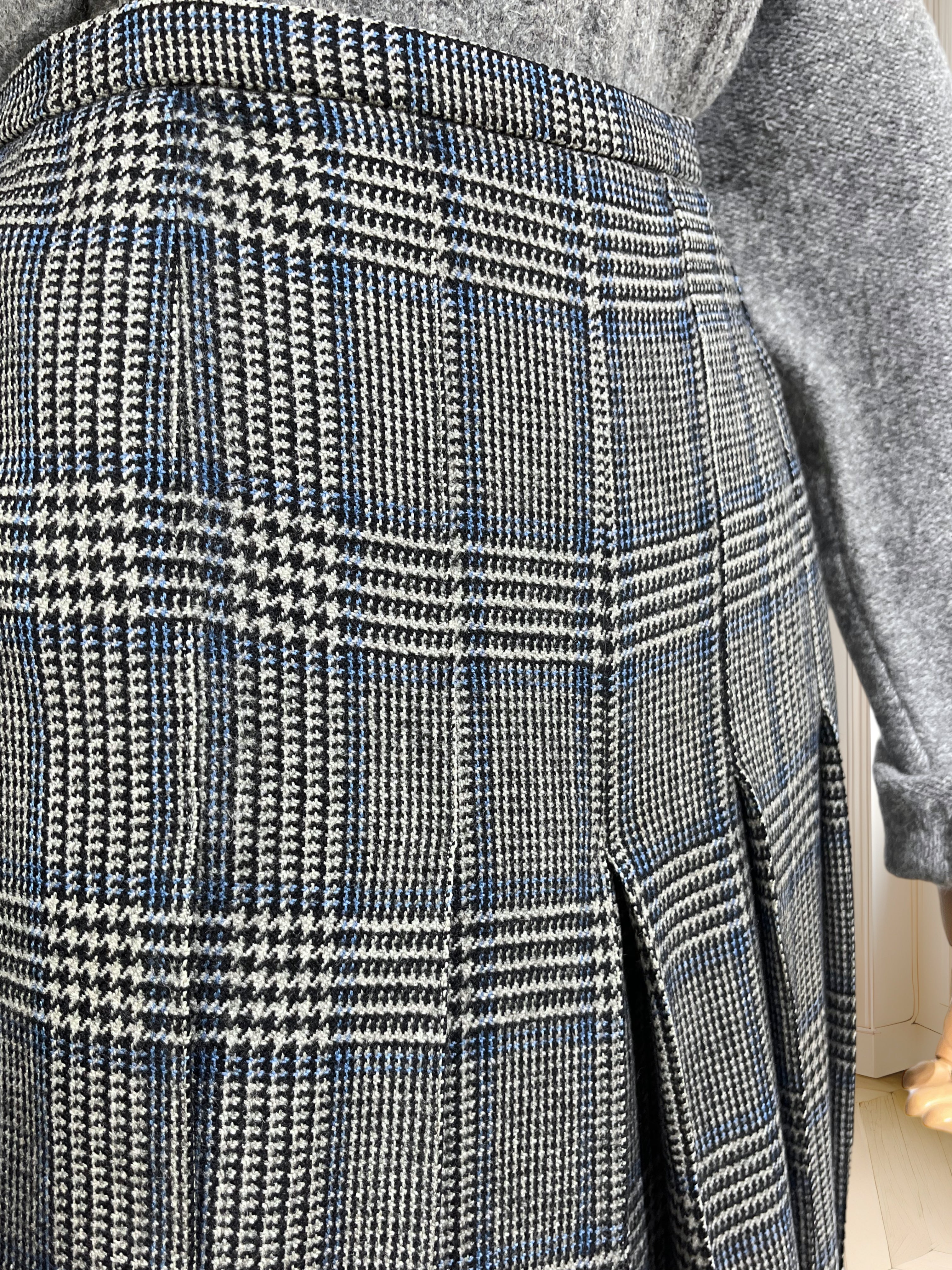 Fustă pantalon din lână mărimea M
