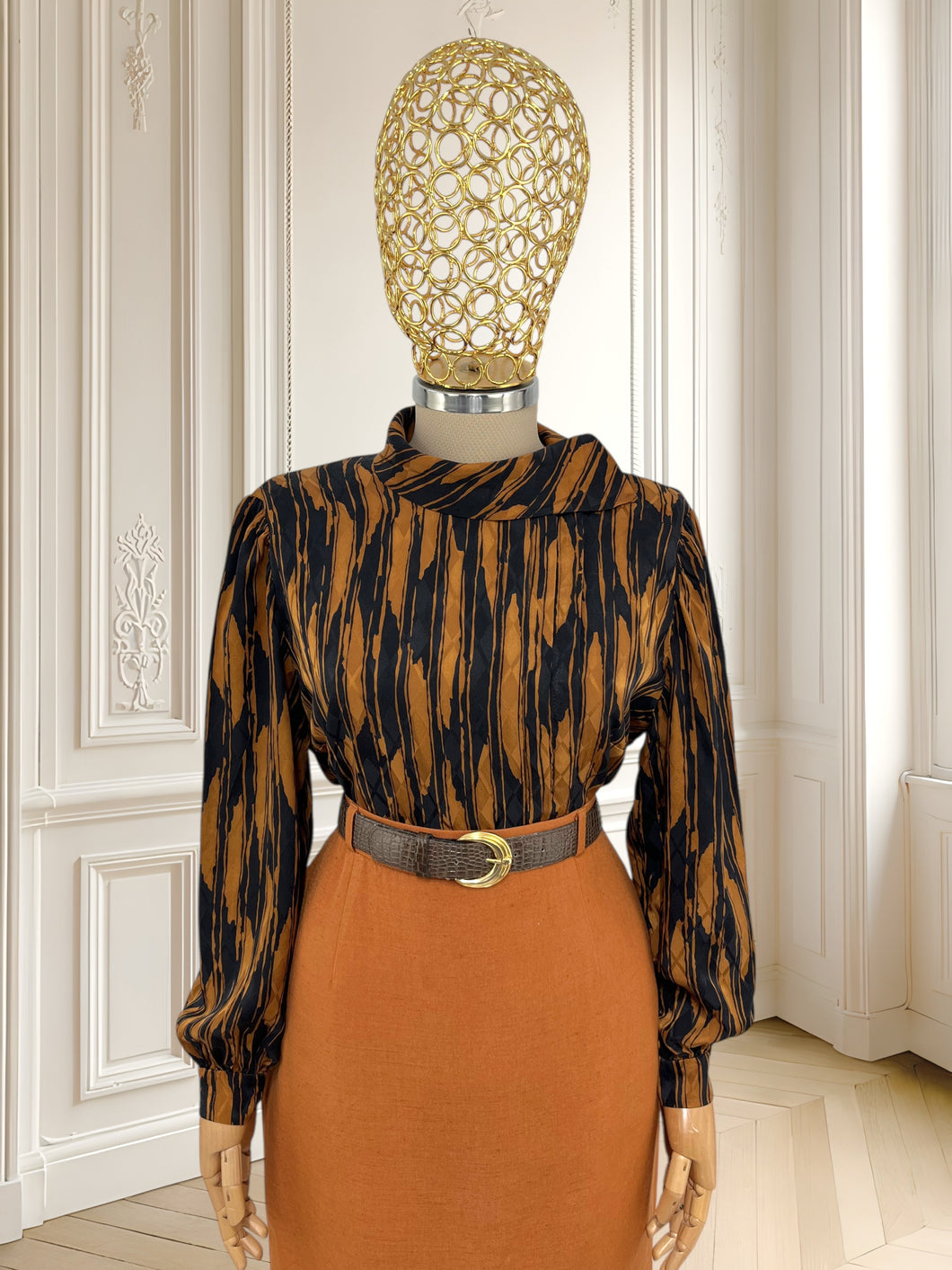 Cămașă din mătase lucrată manual mărimea L