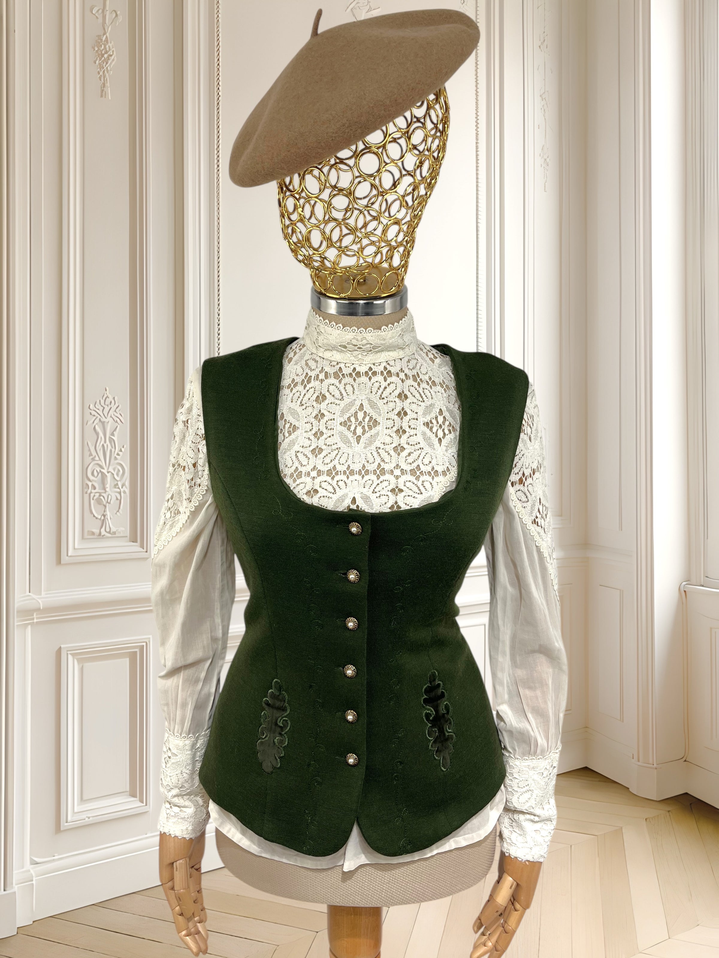 Vestă vintage din lână pură mărimea M